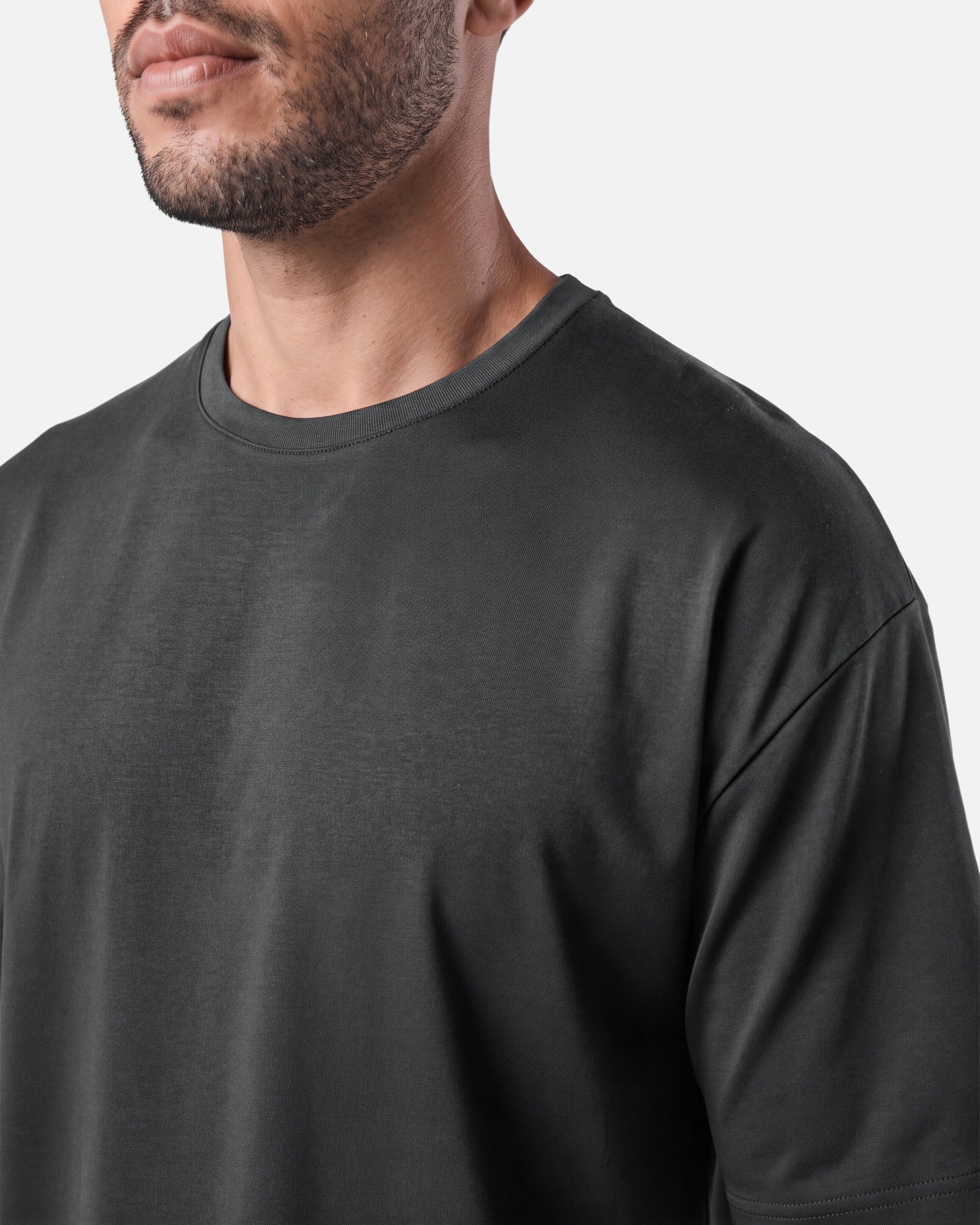 Boxy Tee Black - neckline and shoulder detail - Blanklines